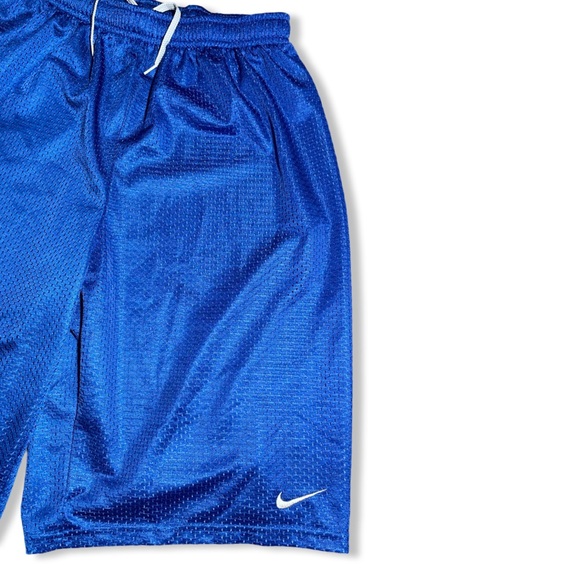 Nike Basketball Shorts - Picture 2 of 4